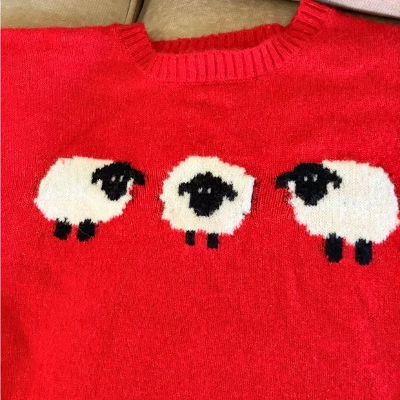 Francesca Collection - Mi Ami Red Crewneck Sweater with Sheep Motif | Size M 🐑🔴 - Picture 2 of 4